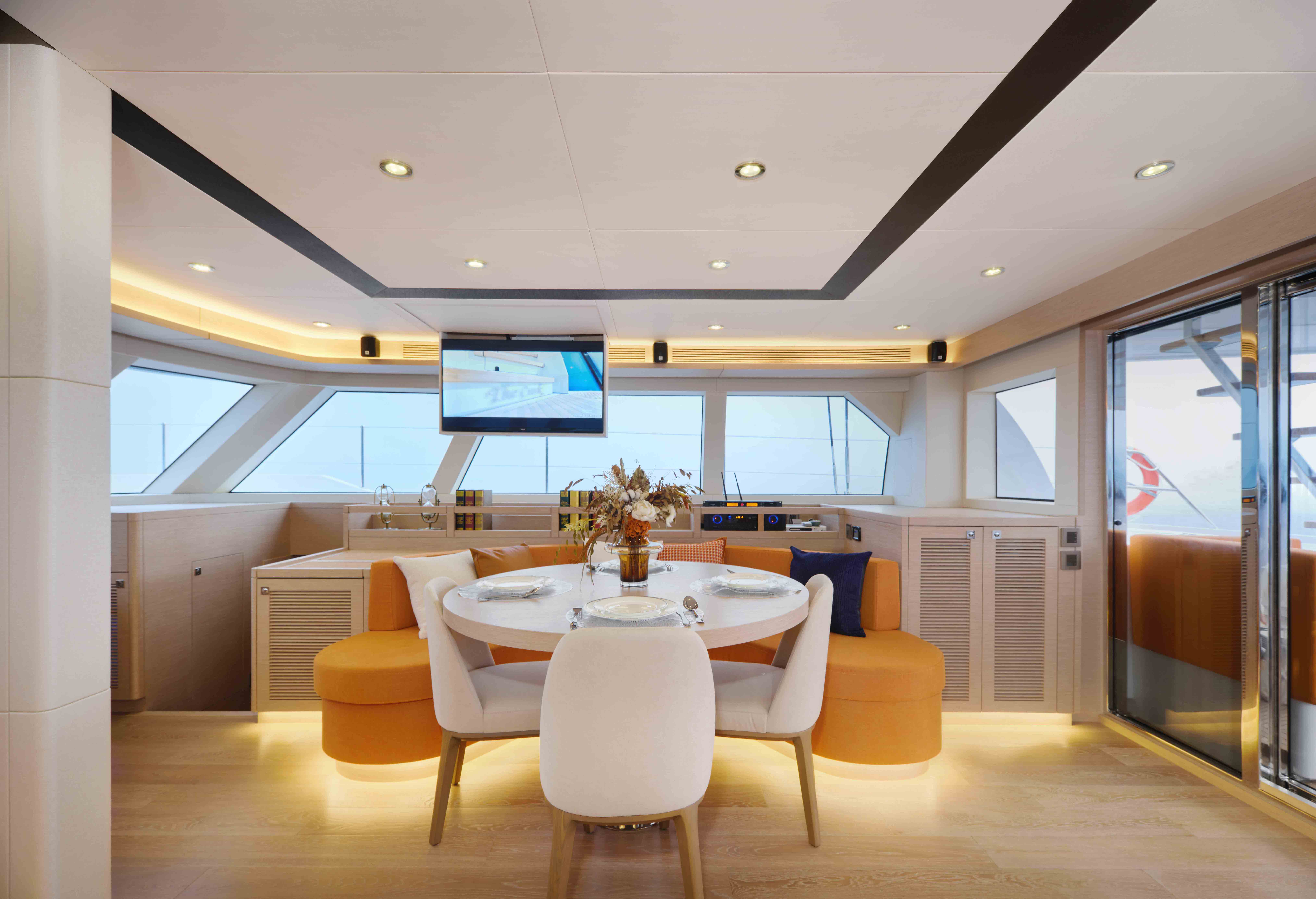 seaview 75 Salon