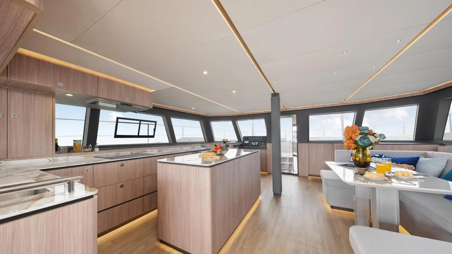 seaview 60 Salon