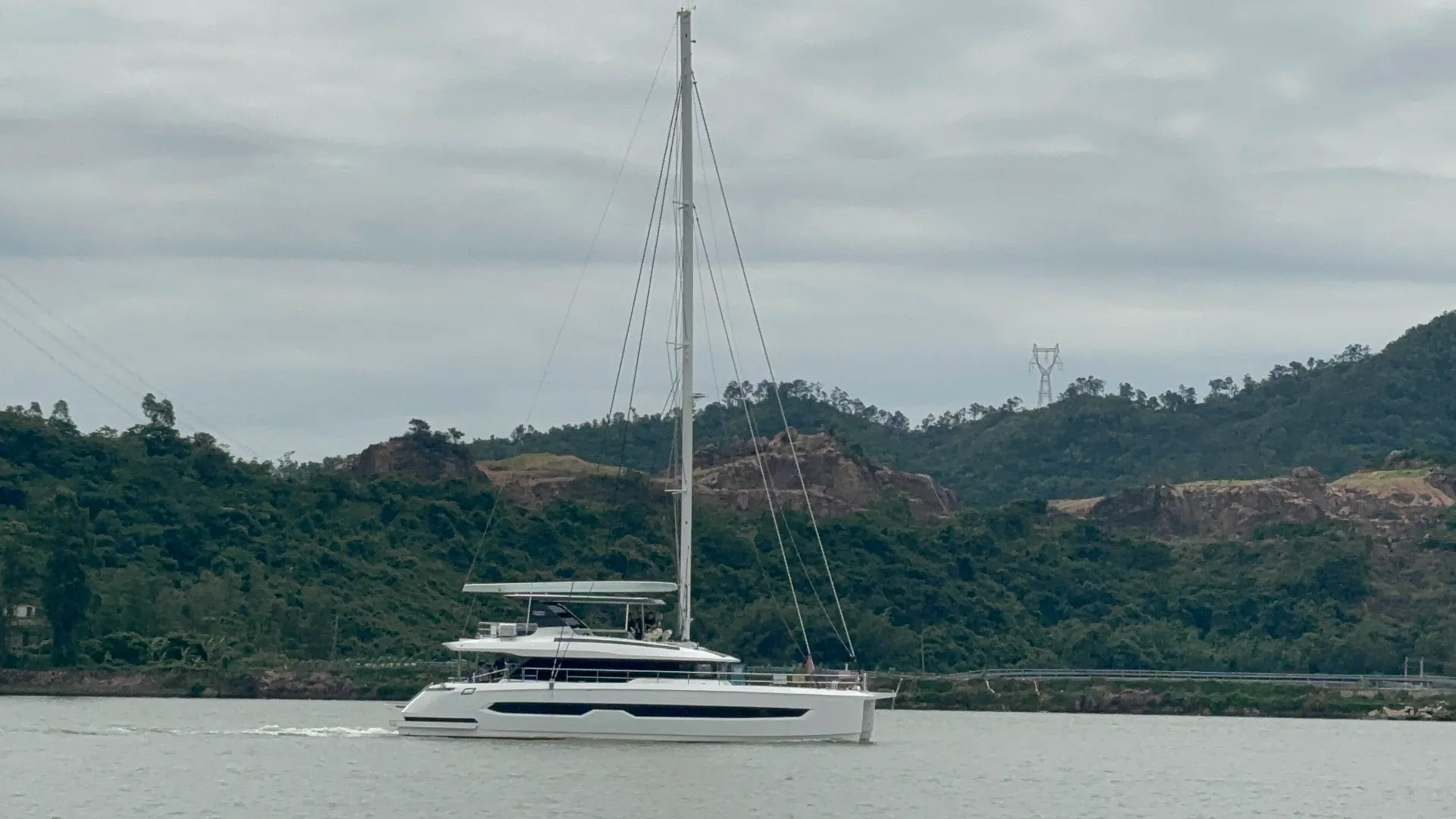 Redefining the High-End Catamaran Sailing Market The Heysea Yachts Seaview 75 Catamaran Sailboat Successfully Completes Internal Sea Trials